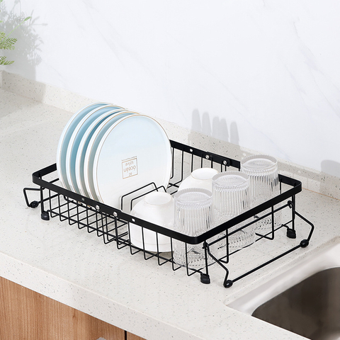 El organizador de fregadero múltiple, puede sostener la mesa para drenar el agua de los platos, perfectamente organizado, con un diseño retráctil, puede acomodar el fregadero de cualquier tamaño, adecuado para su uso.